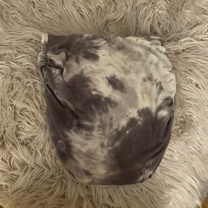 White and gray tie-dye skirt